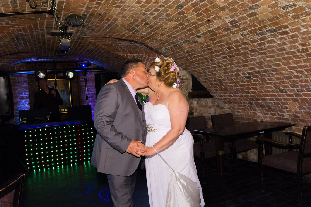 The First Dance | Poole Wedding Photographer | Thomas Whild Photography 
